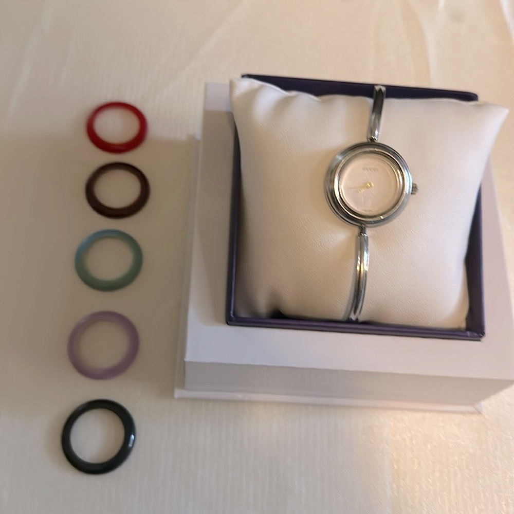 Authentic vintage Gucci watch